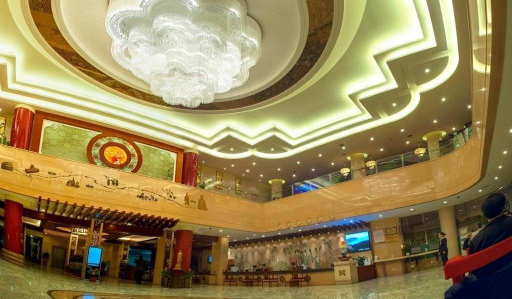 New Friendship Hotel Лоян Экстерьер фото