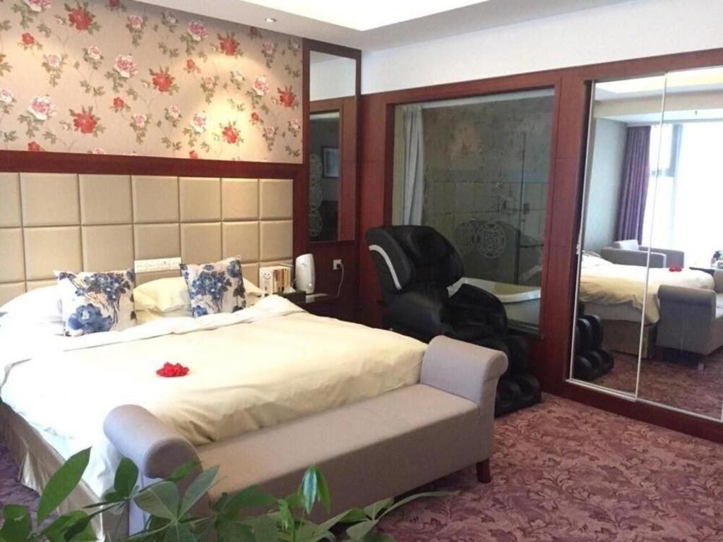 New Friendship Hotel Лоян Экстерьер фото